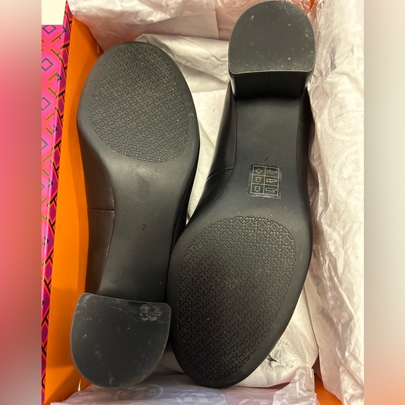 EUC Tory Burch Chelsea 50MM Pump - Picture 7 of 7
